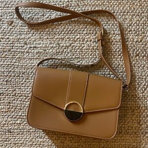 Brown shoulder bag